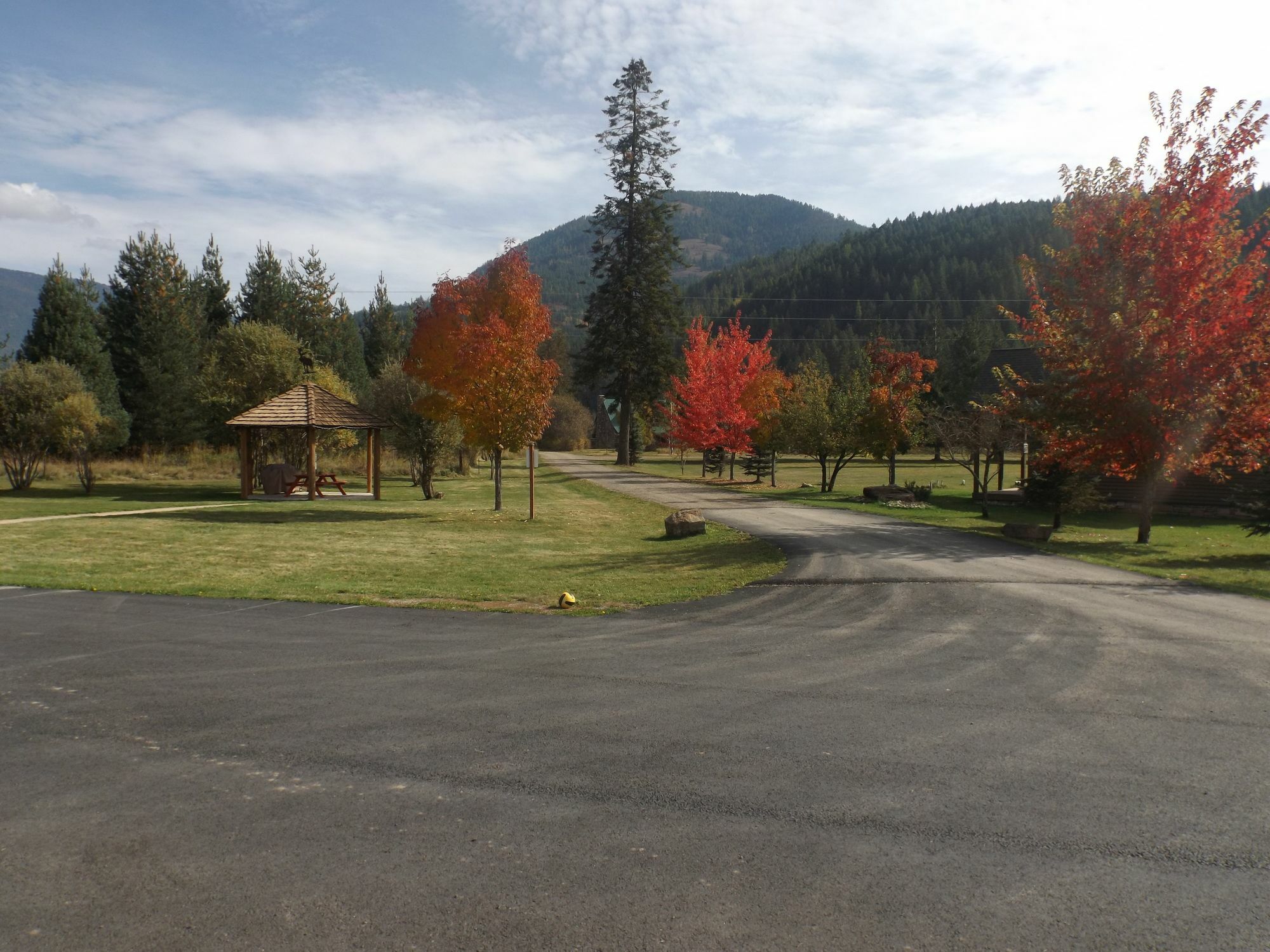Clark Fork Lodge Экстерьер фото